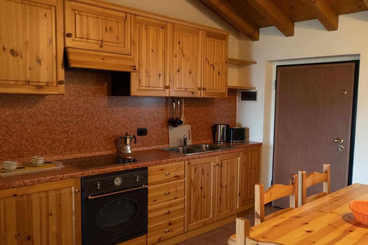 La Fiocchina - Magic Place - Apartments & Studios In Garda Lake - Countryside Farmhouse, Inside The Middle Of The Lake Salo Luaran gambar