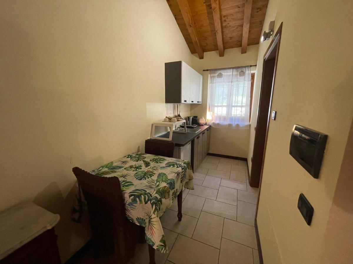 La Fiocchina - Magic Place - Apartments & Studios In Garda Lake - Countryside Farmhouse, Inside The Middle Of The Lake Salo Luaran gambar