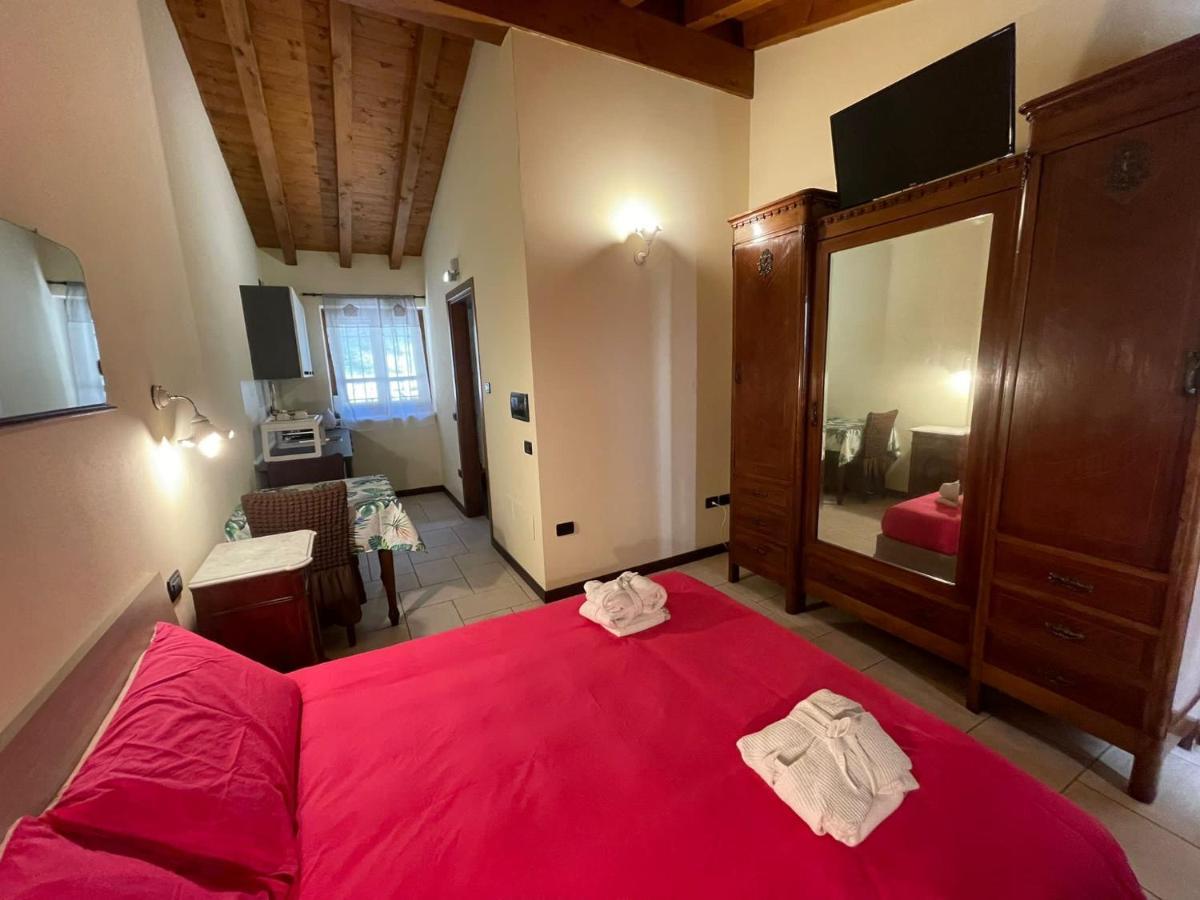 La Fiocchina - Magic Place - Apartments & Studios In Garda Lake - Countryside Farmhouse, Inside The Middle Of The Lake Salo Luaran gambar