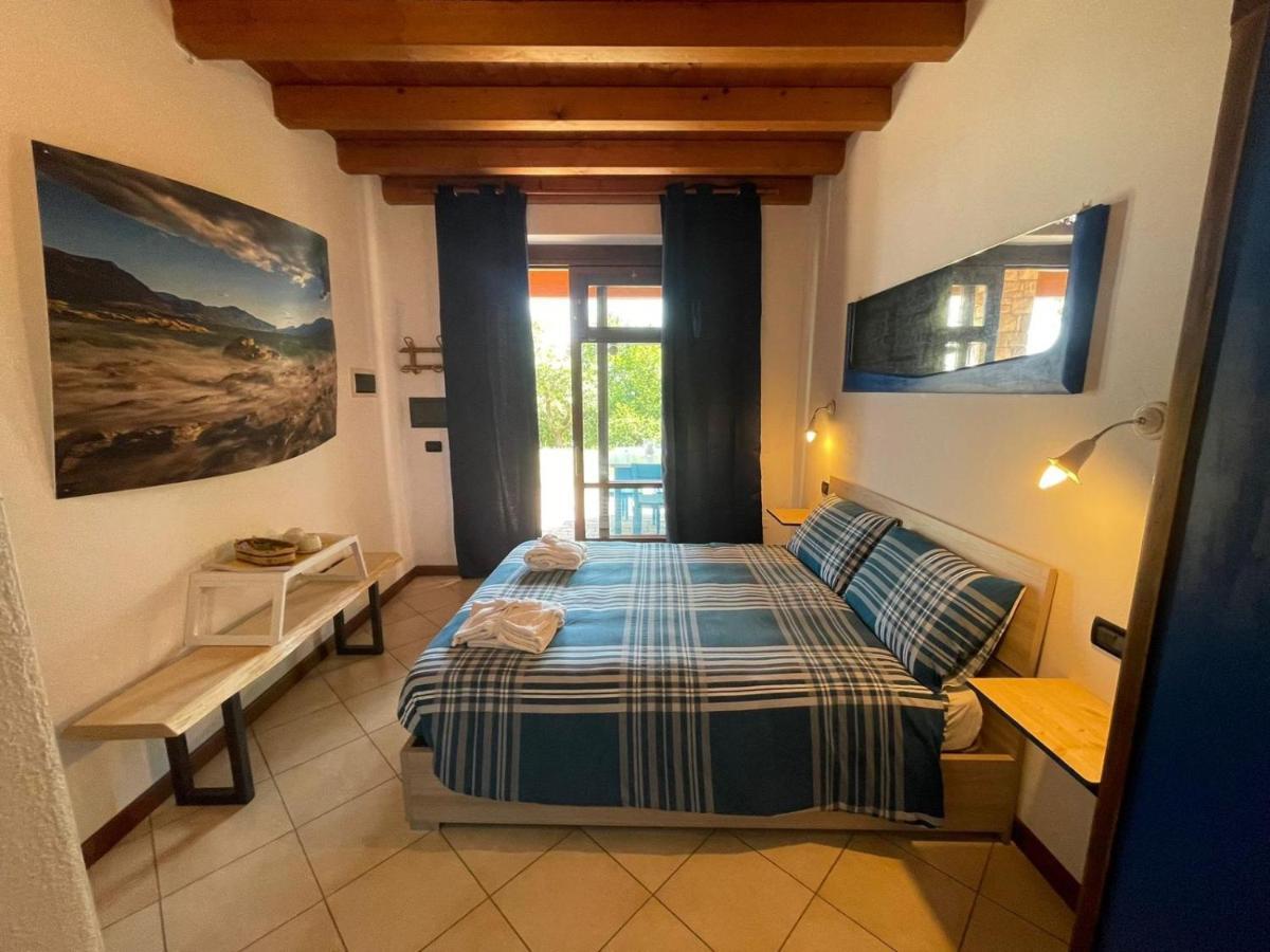 La Fiocchina - Magic Place - Apartments & Studios In Garda Lake - Countryside Farmhouse, Inside The Middle Of The Lake Salo Luaran gambar
