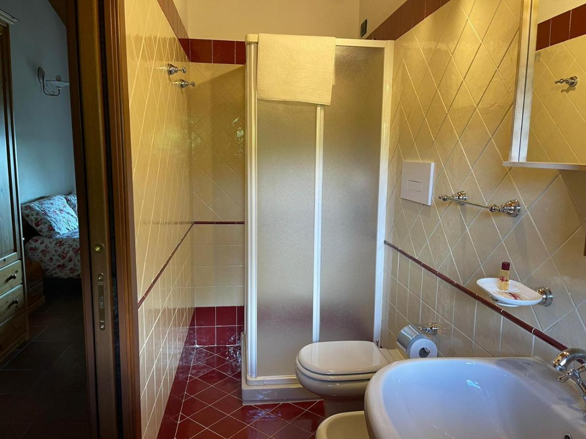 La Fiocchina - Magic Place - Apartments & Studios In Garda Lake - Countryside Farmhouse, Inside The Middle Of The Lake Salo Luaran gambar