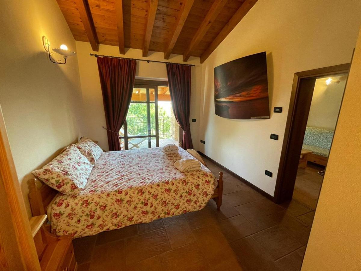 La Fiocchina - Magic Place - Apartments & Studios In Garda Lake - Countryside Farmhouse, Inside The Middle Of The Lake Salo Luaran gambar