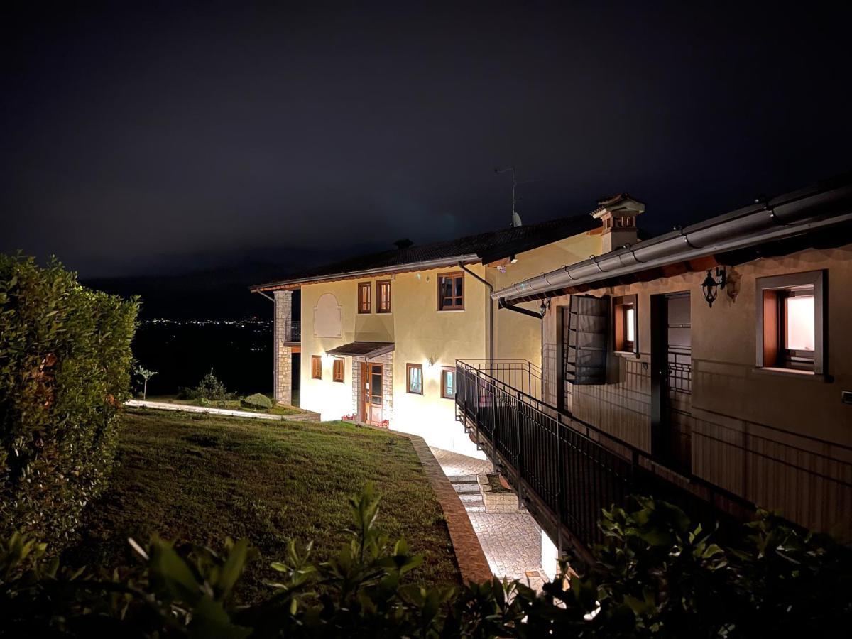 La Fiocchina - Magic Place - Apartments & Studios In Garda Lake - Countryside Farmhouse, Inside The Middle Of The Lake Salo Luaran gambar
